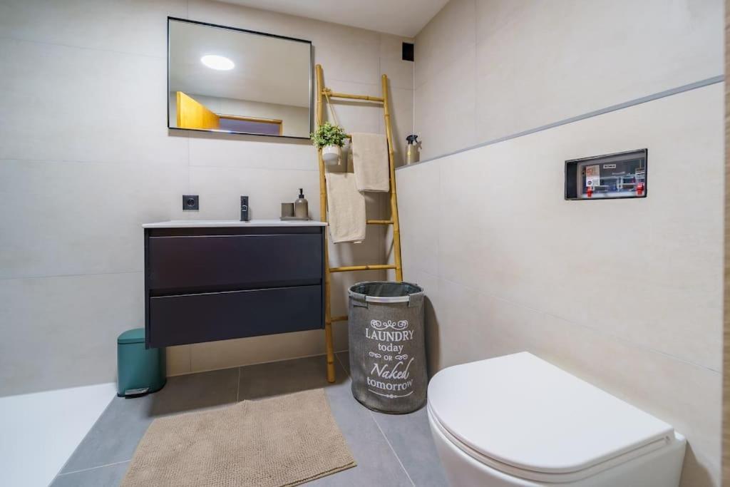 Сasa de vacaciones Casa Felic 12 Personen, Familiehuis Met Hottub Lloret de Mar